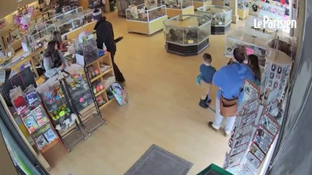 Il simule un malaise pour voler des chiots dans une animalerie