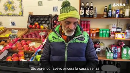 Bergamo, fruttivendolo picchiato e rapinato: "Ora sto bene, a parte l'occhio gonfio"