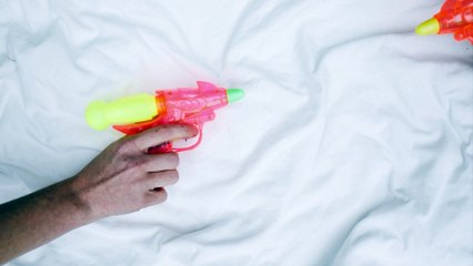 Após alerta de oftalmologistas, vereador pretende proibir venda de armas de bolinha de gel