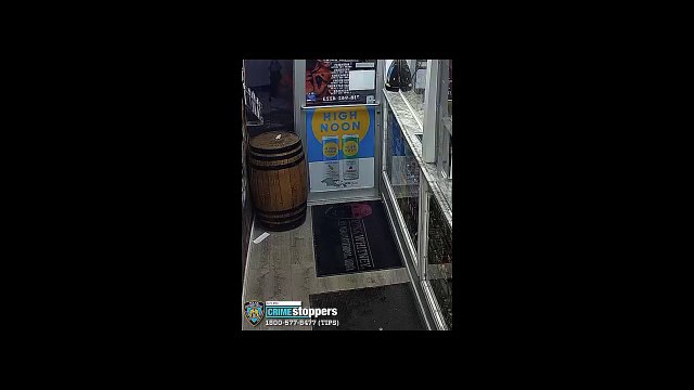 Group beats, slashes and robs man walking home in the Bronx