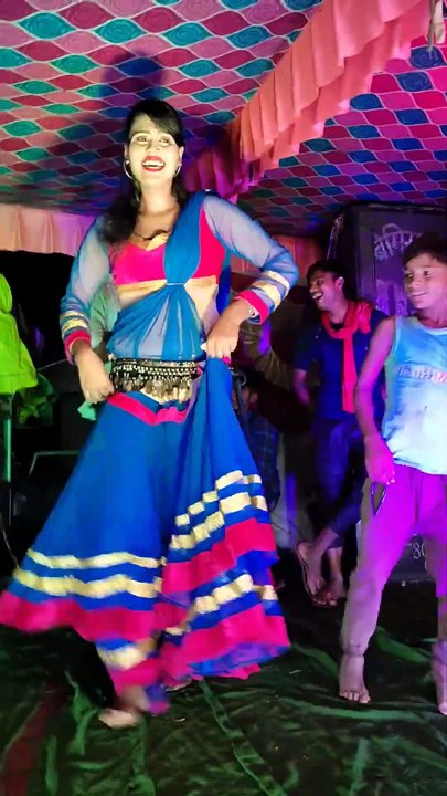 A rani aa gail garmi ke din saman par lagao vaselin