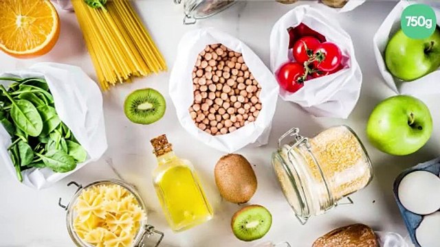 Sablé aux graines de lin, chantillyde ricotta citron aneth, truite fumée et pomme Granny smith