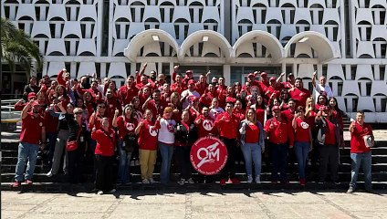 Omar Meza presentó sus propuestas a los trabajadores de seguro social