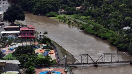 Ecuador aumenta de seis a ocho las provincias en emergencia por el duro invierno