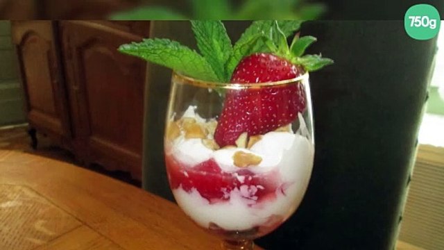 Verrine fraises-mascarpone et pistaches.