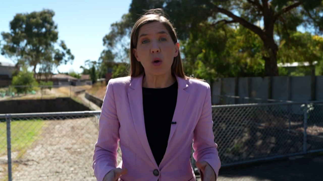 Insurance industry calls for $30b flood defence fund as fees cripple households