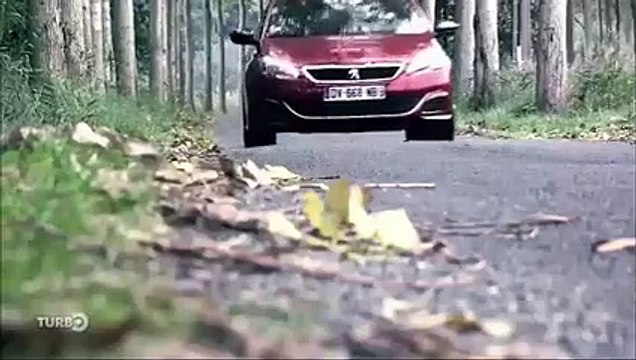 Comparatif : Ford Mustang vs. Peugeot 308 GTI (Emission Turbo du 22/11/2015)