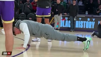 Doncic ve a Nico Harrison en la grada y se pone a hacer flexiones en el calentamiento: estaba muy encendido