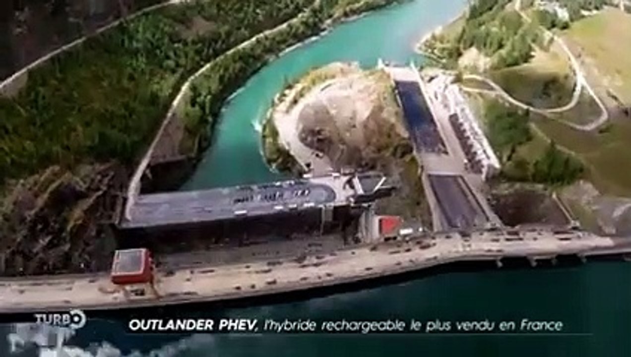 Outlander PHEV, l'hybride rechargeable le plus vendu en France - Reportage TURBO du 15/03/2020