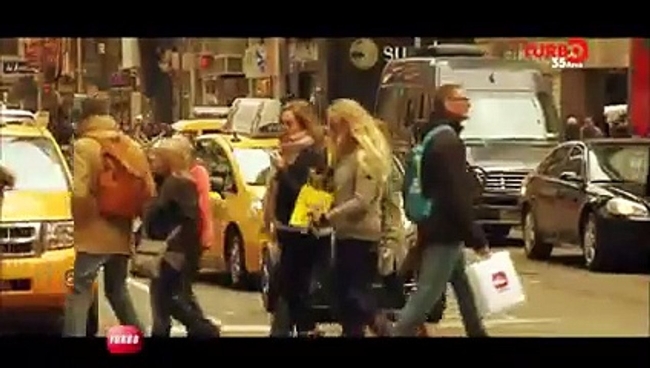 TURBO 35 ans - Etienne Bruet au volant du Renault Twizy dans les rues de New-York (2015)