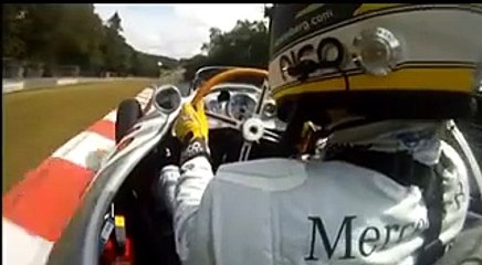 Mercedes : Schumacher et Rosberg testent les Flèches d'Argent de 1954 sur le Nurburgring