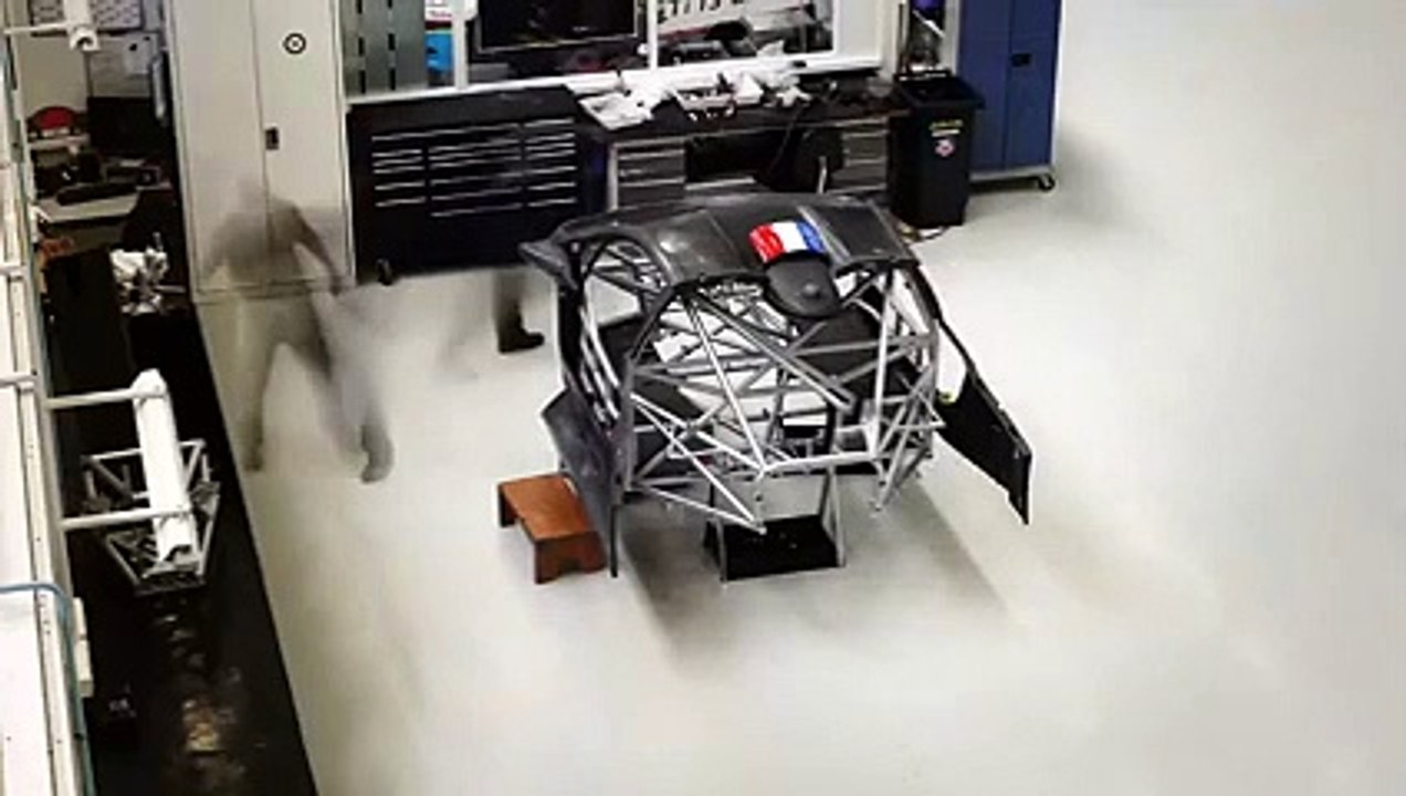 Vidéo : la construction accélérée de la Peugeot 208 T16 Pikes Peak