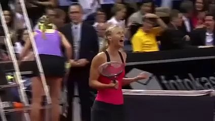 Porsche : la vidéo et les photos officielles de Maria Sharapova