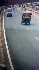 धौलपुर में दर्दनाक सड़क हादसा: ट्रक पलटने से दो बाइक सवारों की मौत