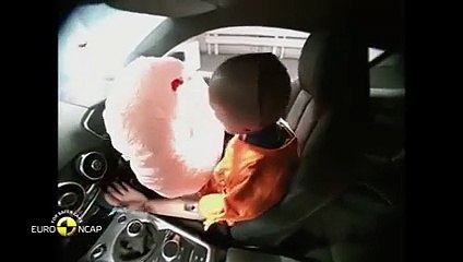 Audi TT 3 : 4 étoiles Euro NCAP