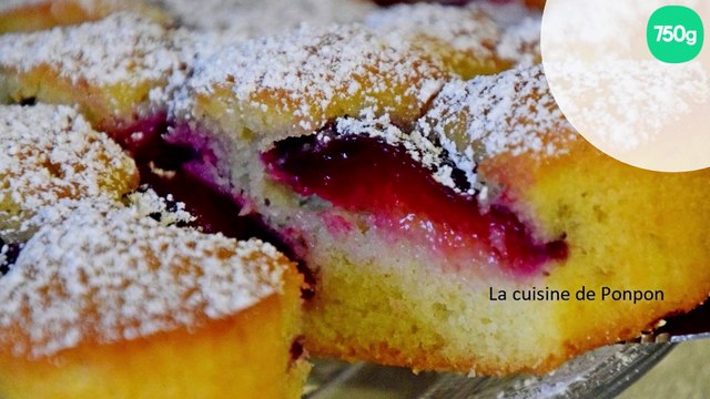Moelleux aux prunes parfumé au pain de singe et à la liqueur de prunelles