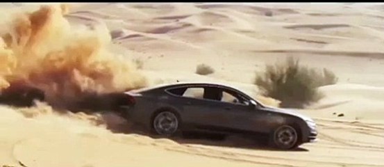 Une Audi A7 Sportback à l'assaut des dunes de Dubaï