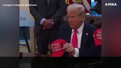 "Trump aveva ragione su tutto", i nuovi cappelli del presidente americano