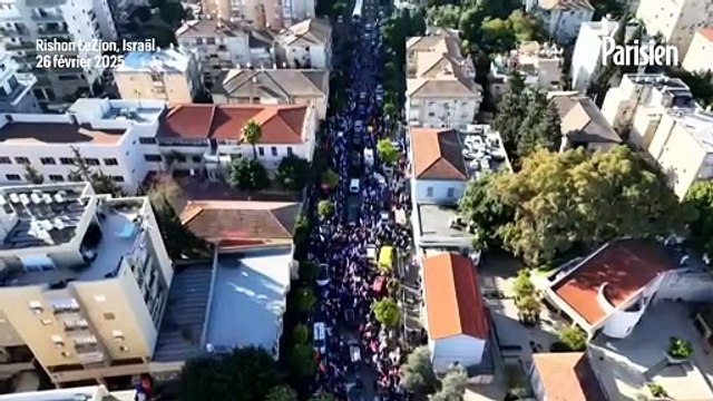 En Israël, un dernier hommage public à la famille Bibas lors de leurs funérailles