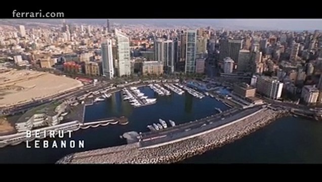 Ballade dans les rues de Beyrouth au Liban, en Ferrari Portofino