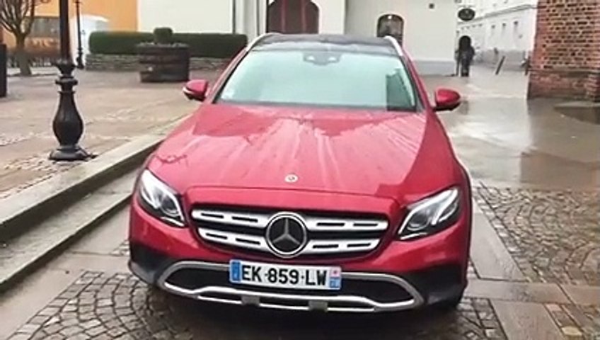 Mercedes Classe E All-Terrain, tour du...