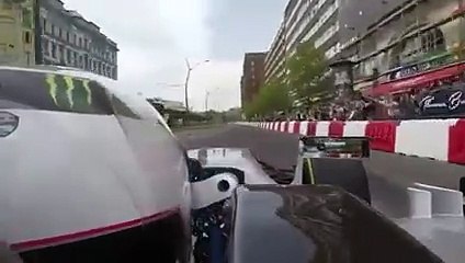 F1 : Valtteri Bottas fait le show dans les rues de Budapest