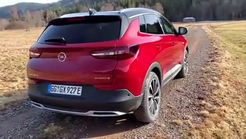 L'Opel Grandland X Hybrid4, présentation en...