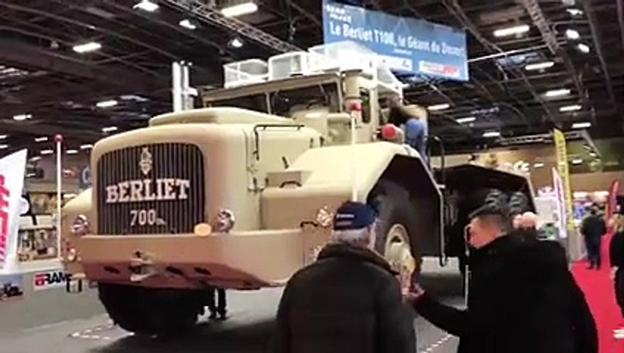 Rétromobile 2019 - Berliet T100