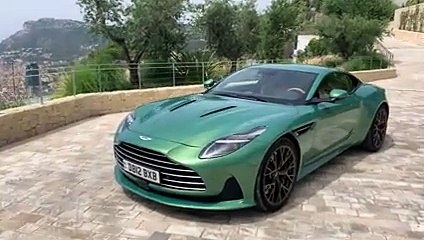 VIDEO - Aston Martin DB12 : la première Super Tourer au monde