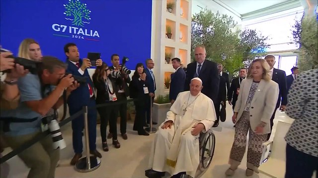El Papa ha pasado una noche tranquila y está descansando , según el Vaticano