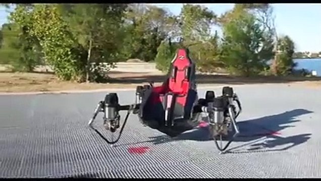 JetRacer, la voiture volante de Franky Zapata