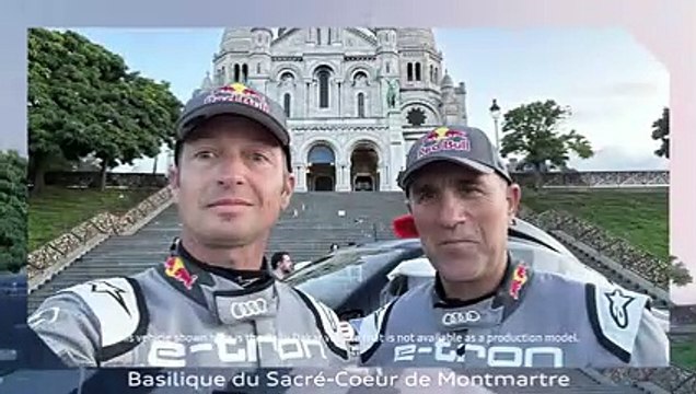 Stéphane Peterhansel dans les rues de Paris au volant de l'Audi RS Q e-tron