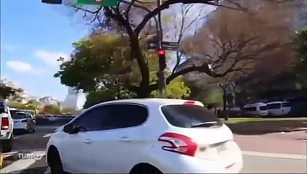 Turbo du 03/01/2016 : Porsche 911, Fiat 500X vs Renault Captur, Aston Martin DB9, Musée Fangio...