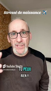 Stressé et angoissé ✈️ #comique #humour #voyage #avion #aéroport #mafemme #viedecouple