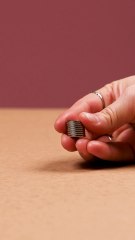 An experiment with magnets and a battery!  🧲🔗