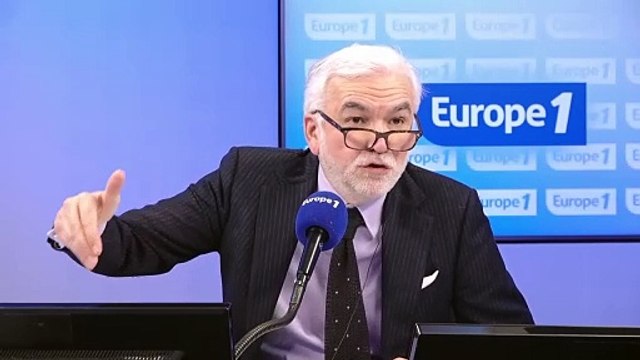 Pascal Praud et vous - Mohamed Amra souriant avant son rapatriement : «On n'était pas à l'aéroport de Bucarest, mais au Festival de Cannes», déplore Matthieu Valet