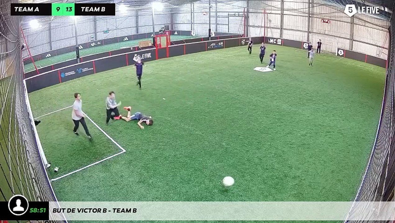 But de Victor B - Team B