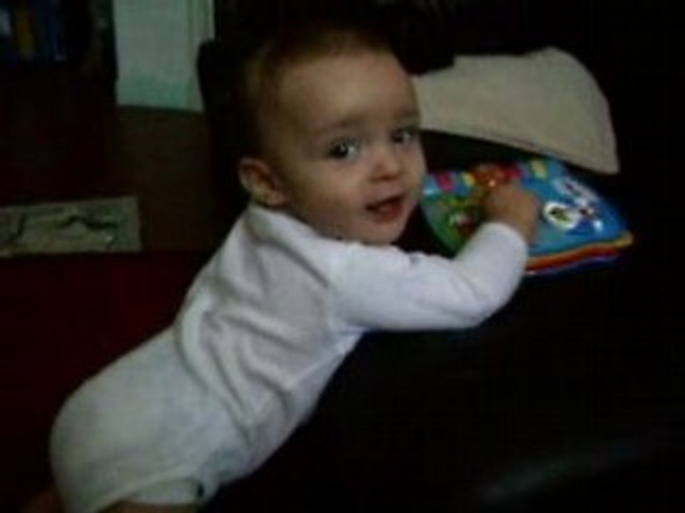 Roman se met debout 27 9