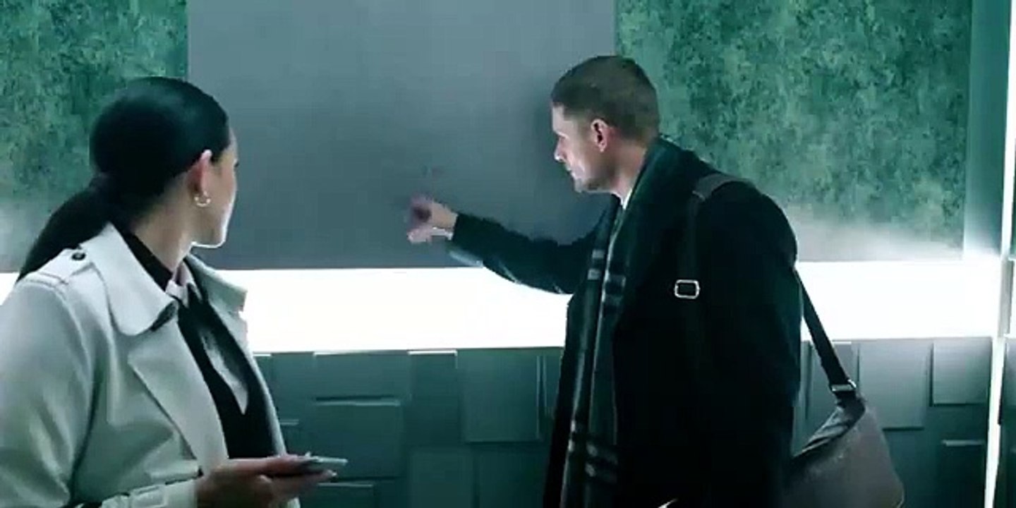 HOT SCENES.  Thriller Mystery Hollywood Movie Explained In Hindi