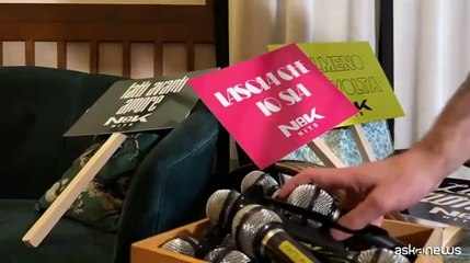 Cantare le hit con Nek, Filippo Neviani si prepara al ritorno live col karaoke