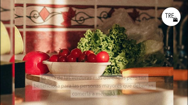 Es una de las verduras más olvidadas pero tan beneficiosa para las personas mayores que deberían comerla a menudo