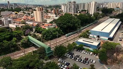 Pintan ferrovías de blanco para evitar accidentes por calor en Sao Paulo