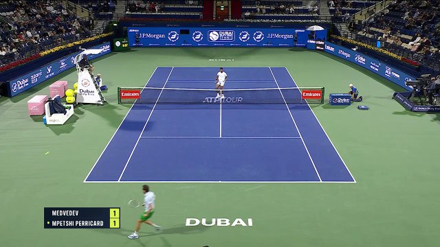 Dubaï - Medvedev trop fort pour Mpetshi Perricard