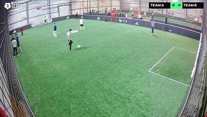 Hussein 26/02 à 17:13 - Football Terrain 4 (LeFive Champigny)