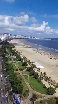 Aluna perde controle de paraglider durante voo e faz pouso forçado em sacada de prédio