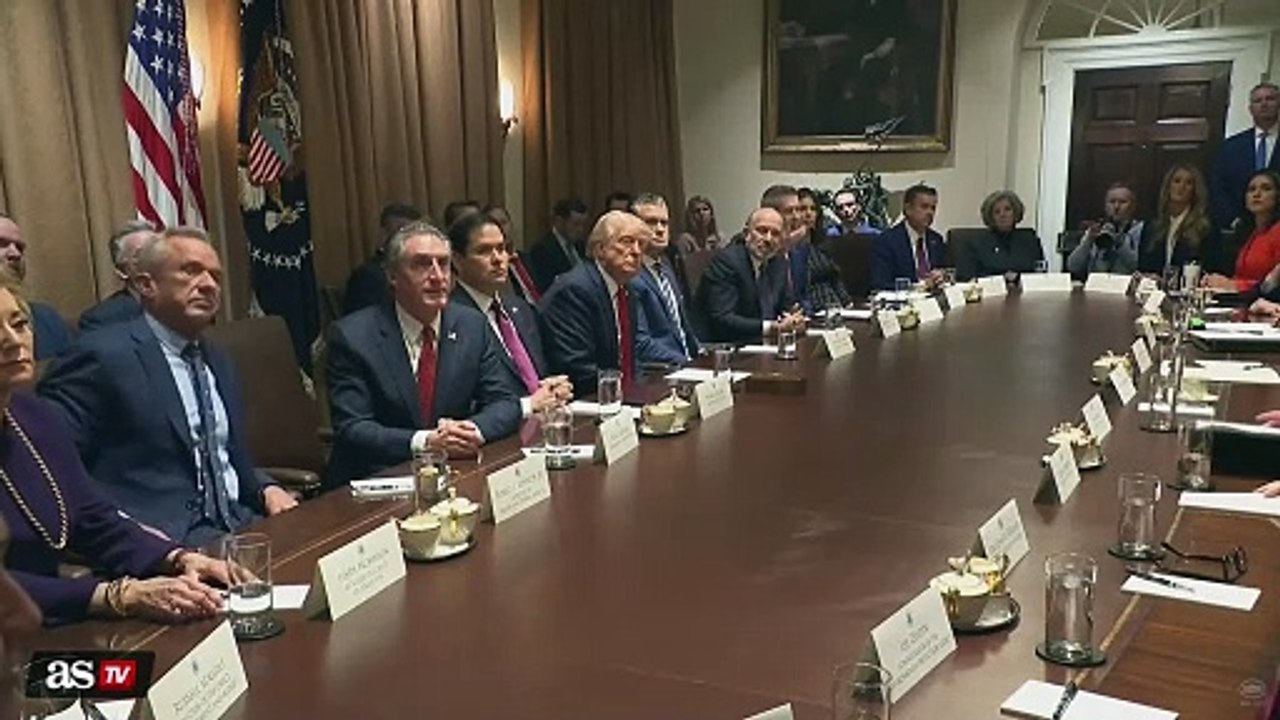 Trump Cuts Off Musk as Journalist Asks If Cabinet Is Happy with Him: ‘Let Them Answer’