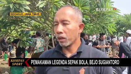 Potret Ratusan Bonek Iringi Pemakaman Legenda Sepak Bola Bejo Sugiantoro