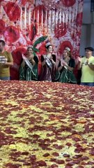 Festa Italiana em Santa Catarina impressiona com pizza gigante de 6 metros