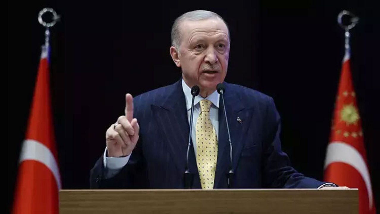 Özgür Özel'e sert tepki! Cumhurbaşkanı Erdoğan: Ayaklarını denk al