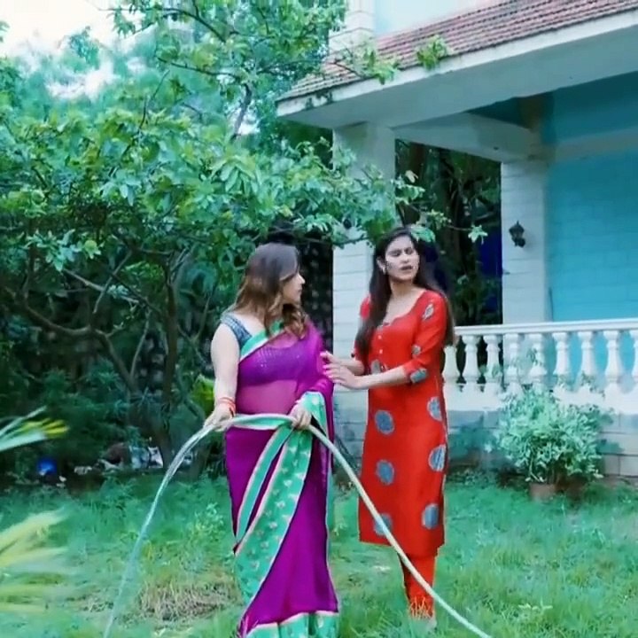 Video Link 👉🏻 https://inssa.app/murff/ 👈🏻  The Tesla Cybertruck is an all elelctric, se Battery-powered light-duty truck unveiled by Tesla, Inc,  Here's a comprehensive overview of its key features and specification:  Tesla Cybertruck Overview  Design